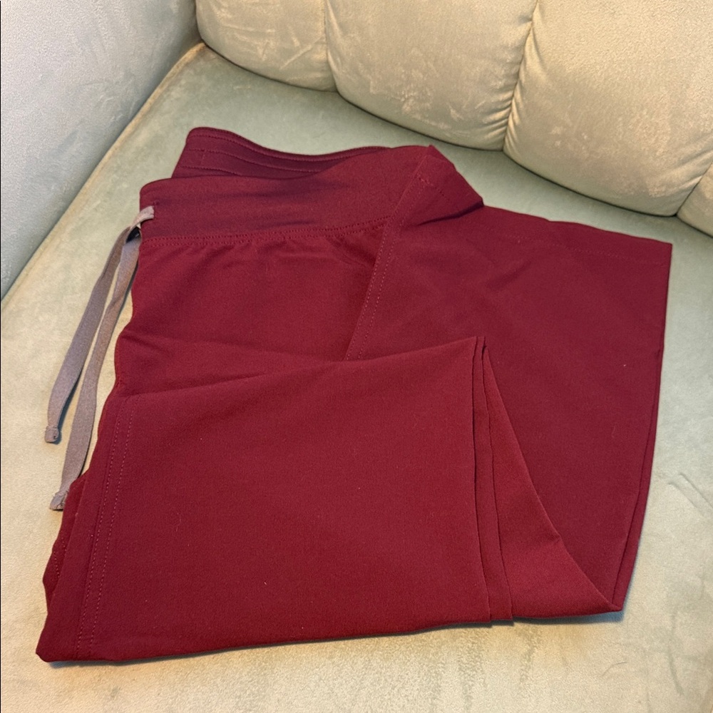 Figs Women's Straight Leg Pants - Burgundy